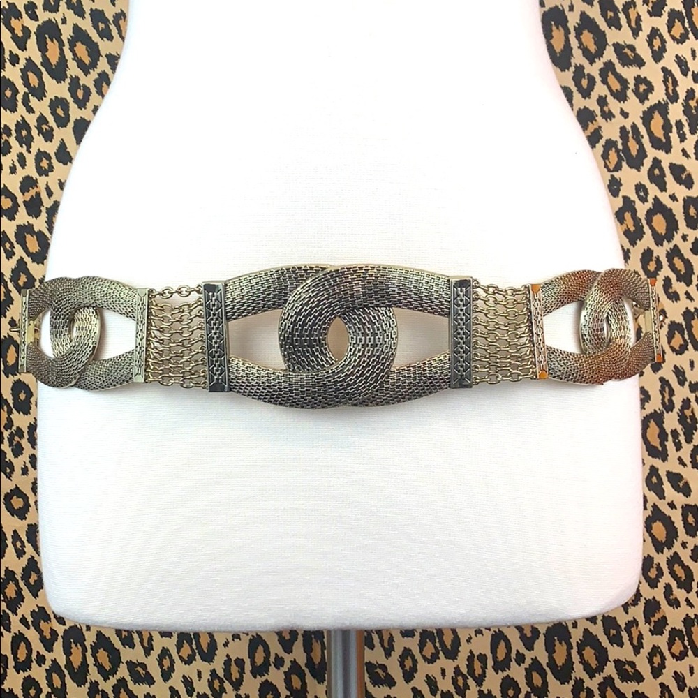 Chico’s Embossed Chain Belt